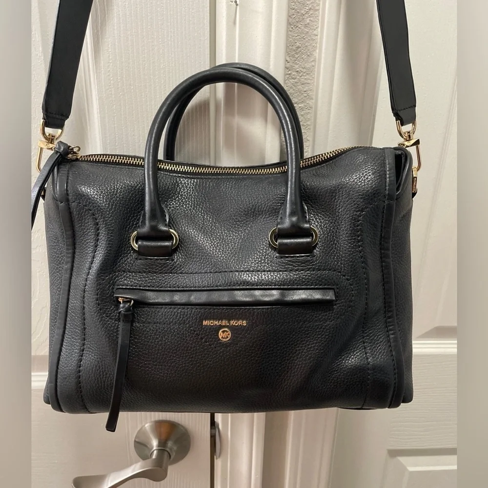 Michael Kors  Purse - Picture 2 of 13